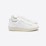 02360 Veja V-10 Leather